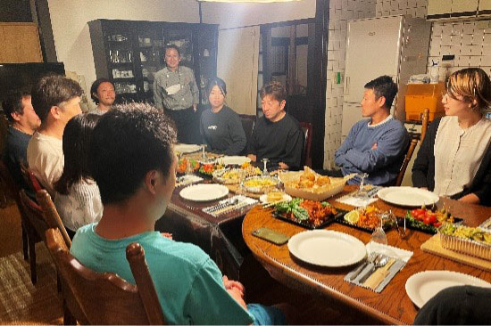 食事会